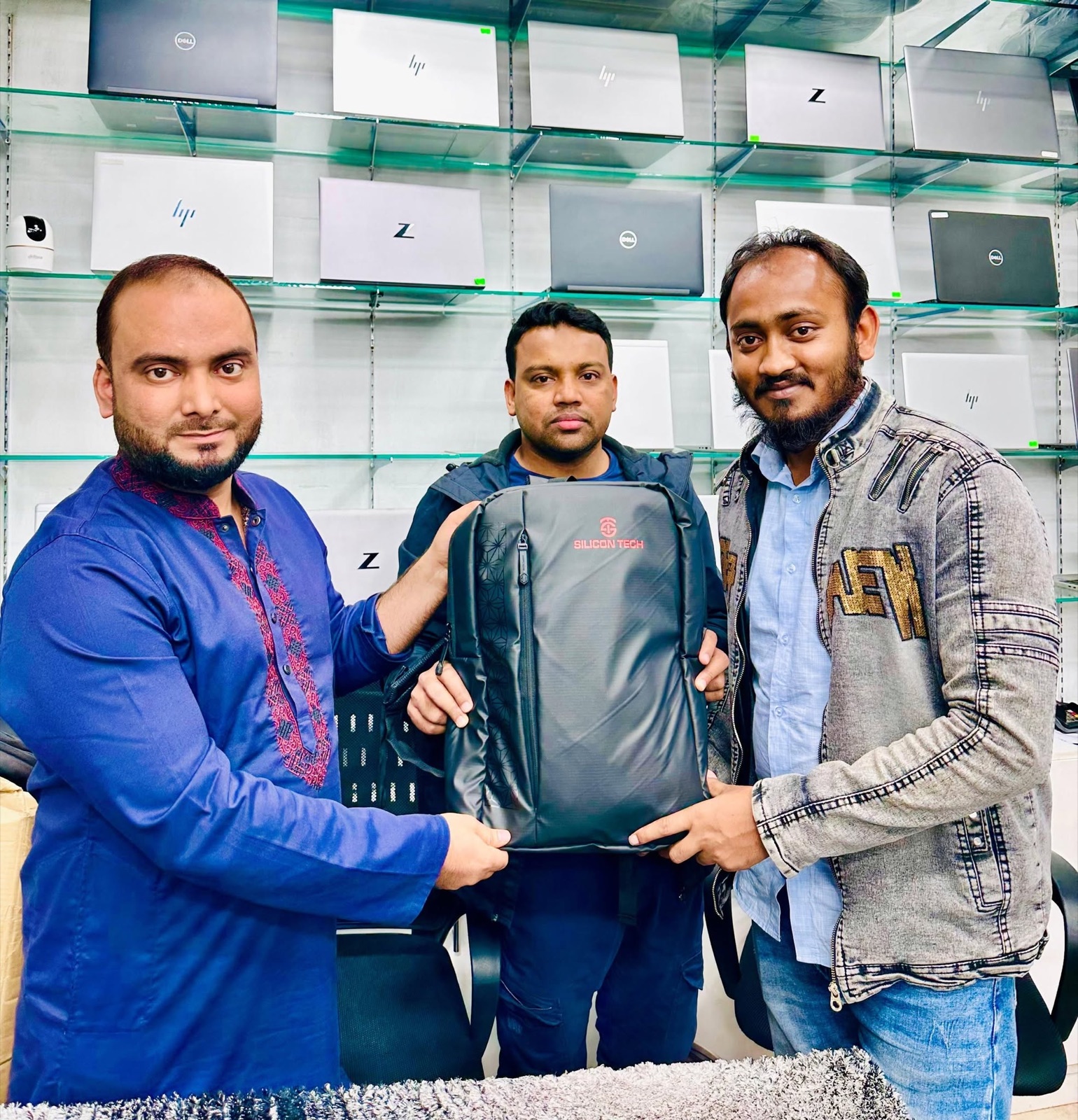 A happy customer with the Silicon Tech team